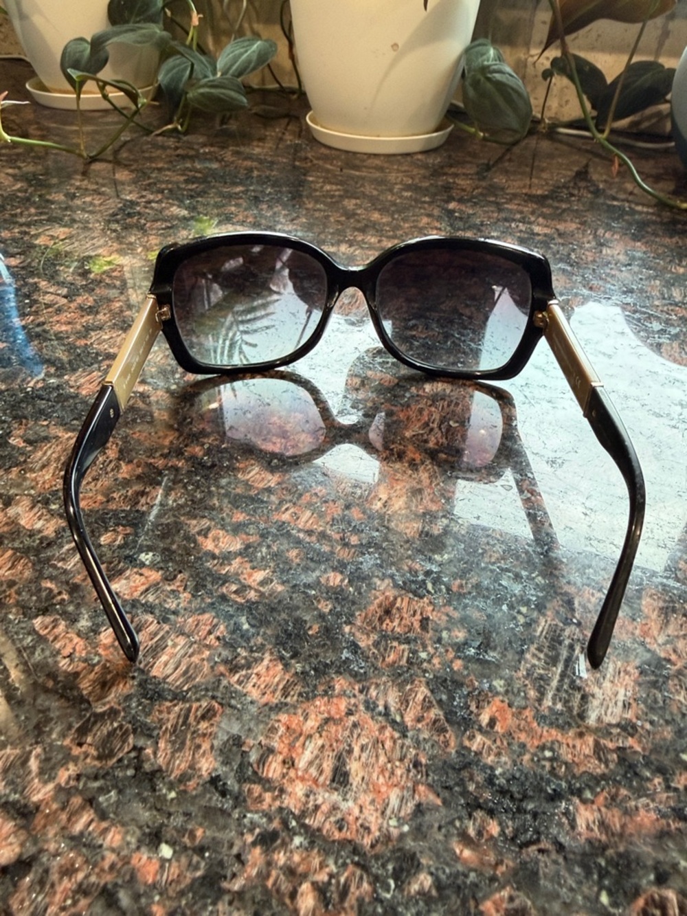 Burberry Black & Beige Plaid Sunglasses - Picture 4 of 8